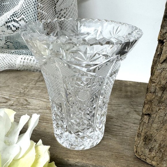 Vintage Clear Crystal Bud Vase Stunning Cut Patterns 3.5" - Picture 6 of 6